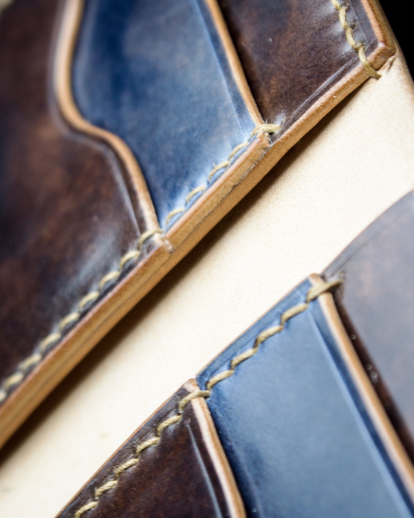 El Yapımı Shell Cordovan Minimal Deri Cüzdan - Omega No:008